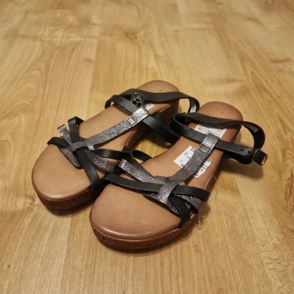 Clarks Black and Silver Metallic-Strap Platform Sandals